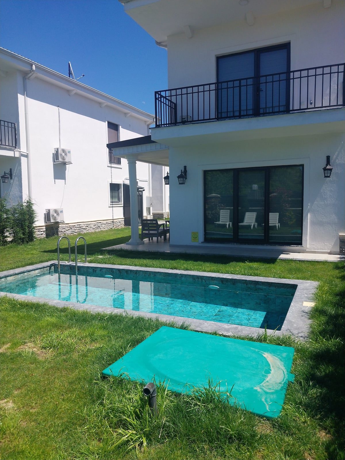Orkide Sapanca villası ve özel havuzu